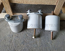 wx-01低壓電瓷絕緣子電車行車支柱可（kě）配銅排夾具40*4